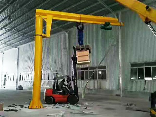 懸臂起重機(jī)